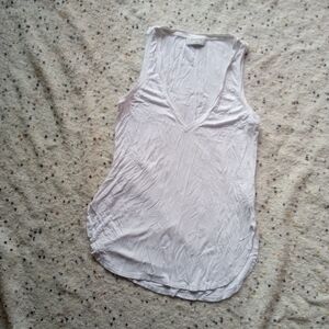 Aritzia Babaton White V Neck Tank Top